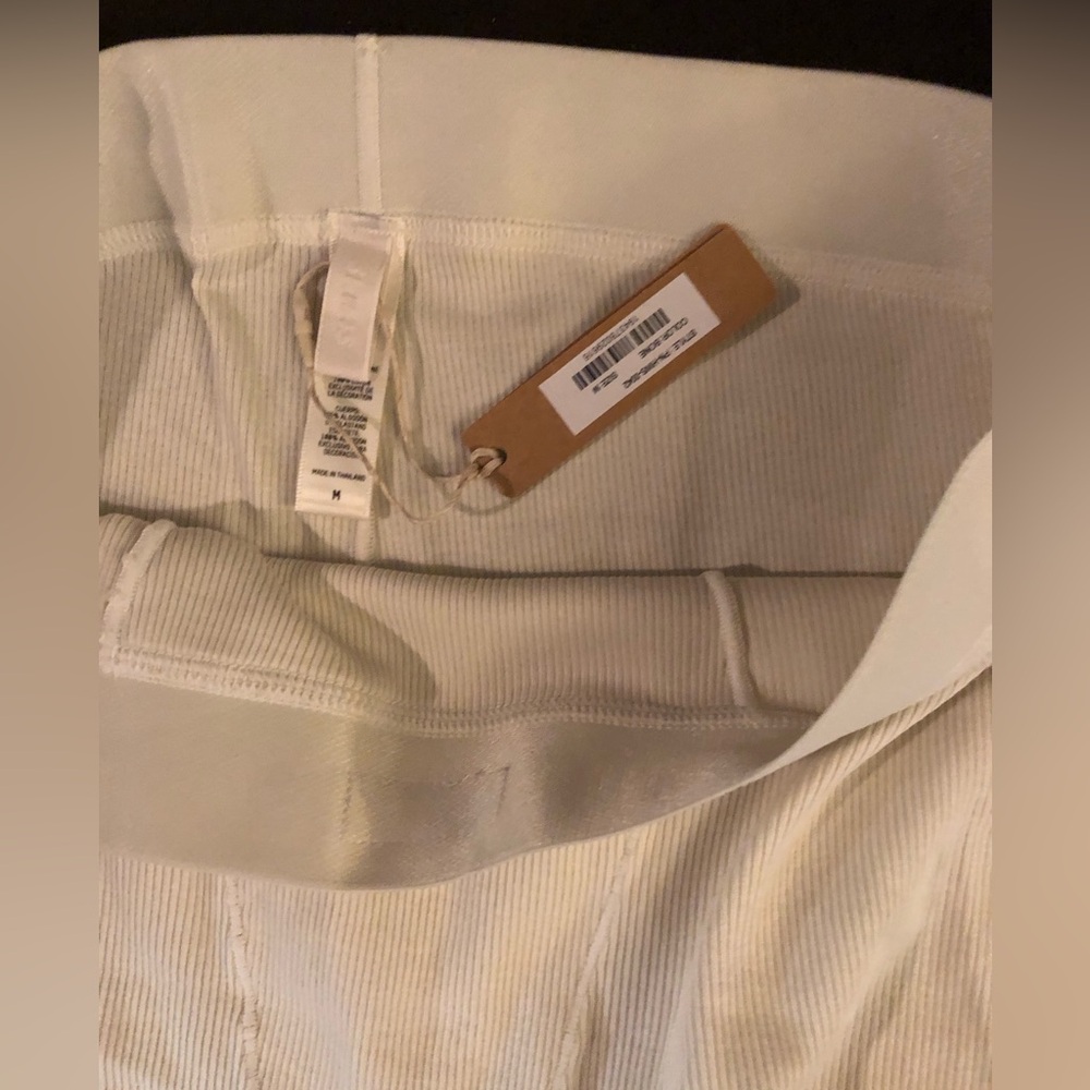 💜Skims Cotton Ribbed boxer- Bone Color - Picture 4 of 4